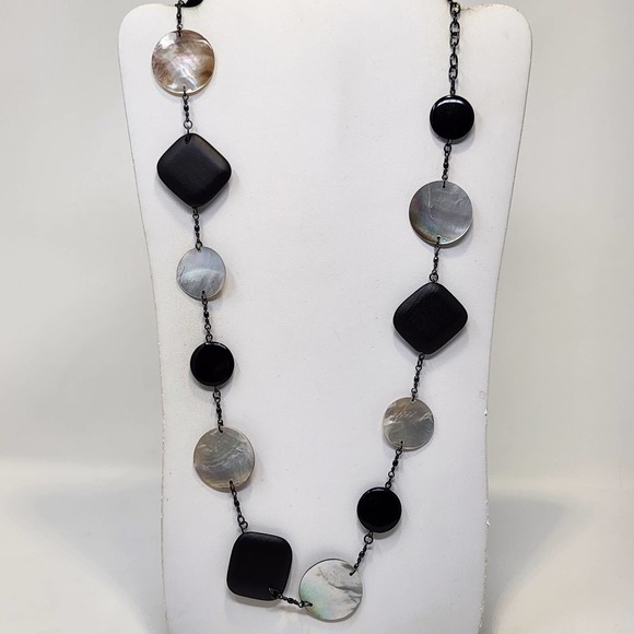 Cookie Lee Wood Shell Bead Long Black Chain Necklace Adjustable Costume Jewelry - Picture 1 of 6